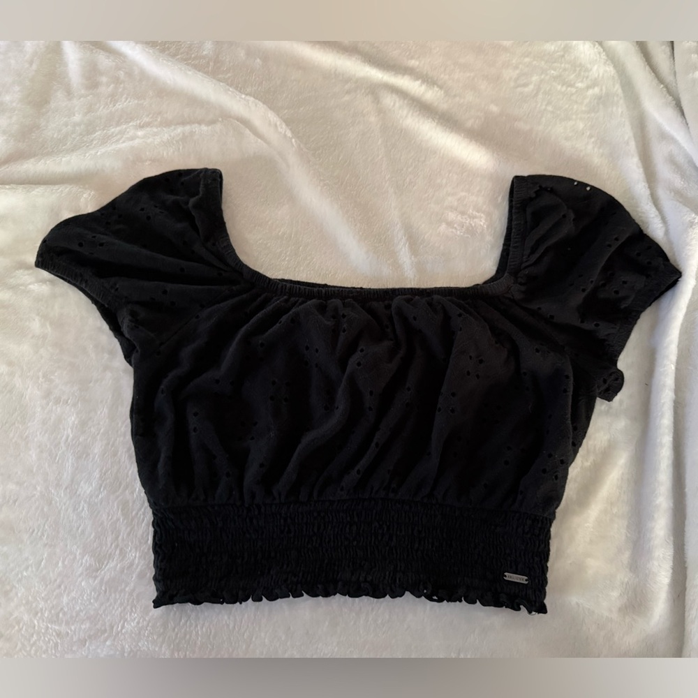 HOLLISTER  Smocked Black Eyelet Cropped Stretch Top Size M summer